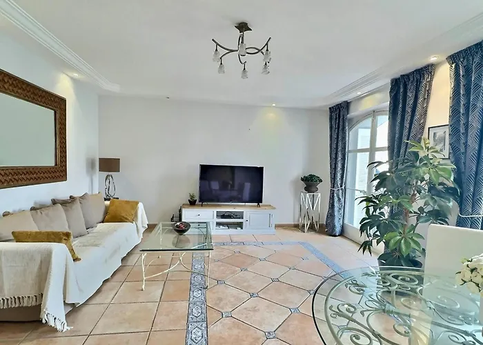 Nadia By Terry's Homes *