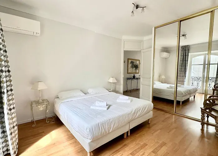 Nadia By Terry's Homes * Cannes